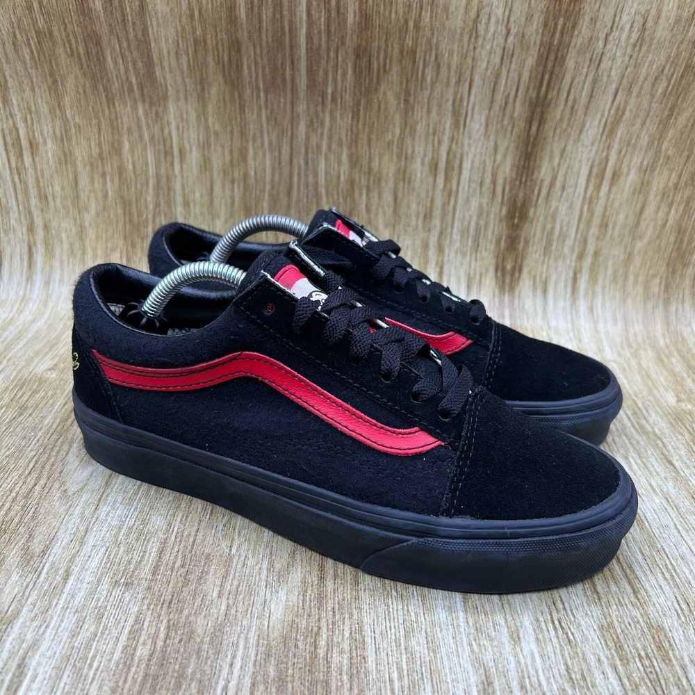 Vans Old Skool Disney Mickey Mouse Club Women's Size 7.5 Black Red Suede Sneaker